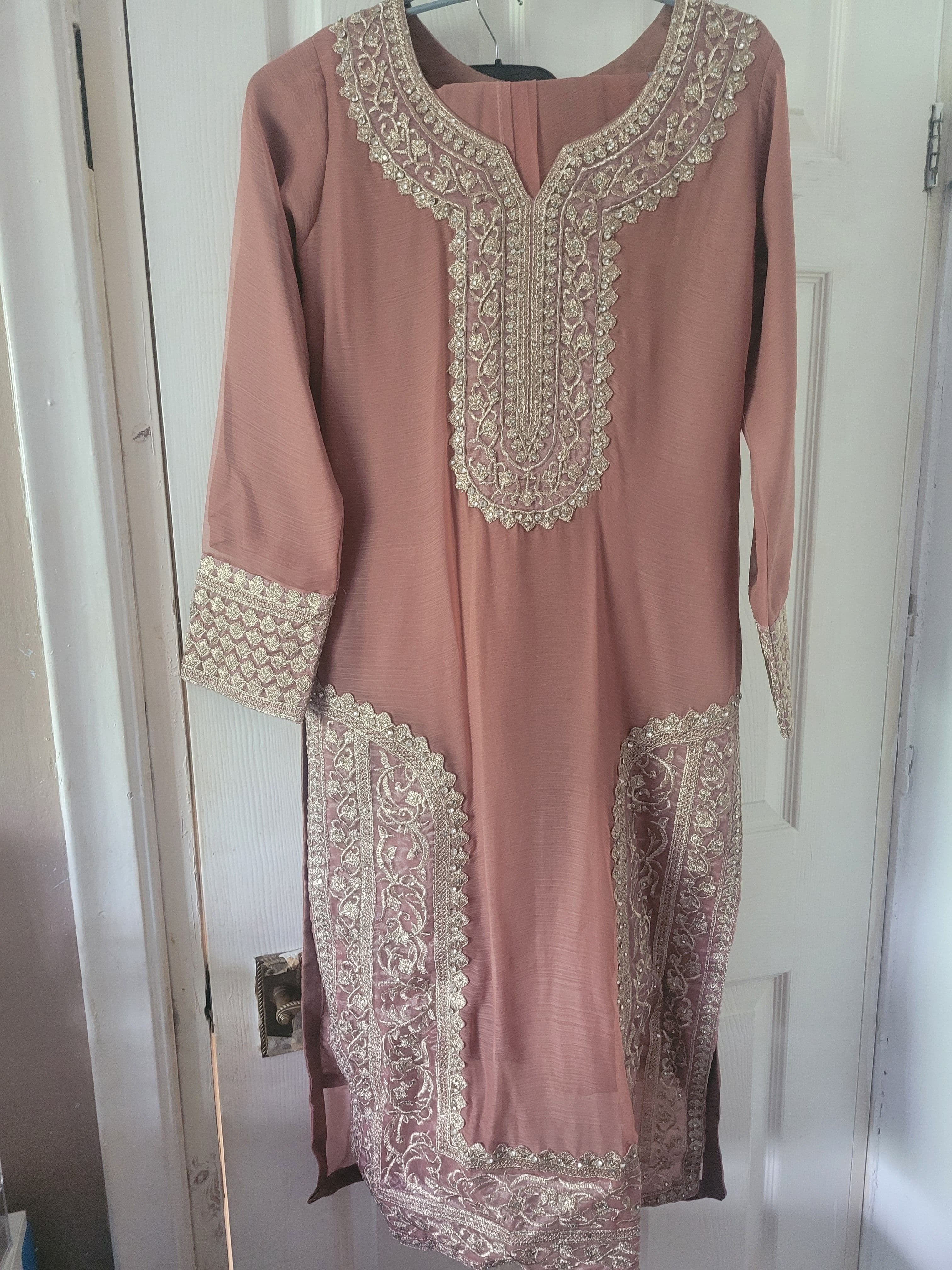 Elegant Peach/Rose Gold Embroidered Salwar Suit - Perfect for Parties & Festivals