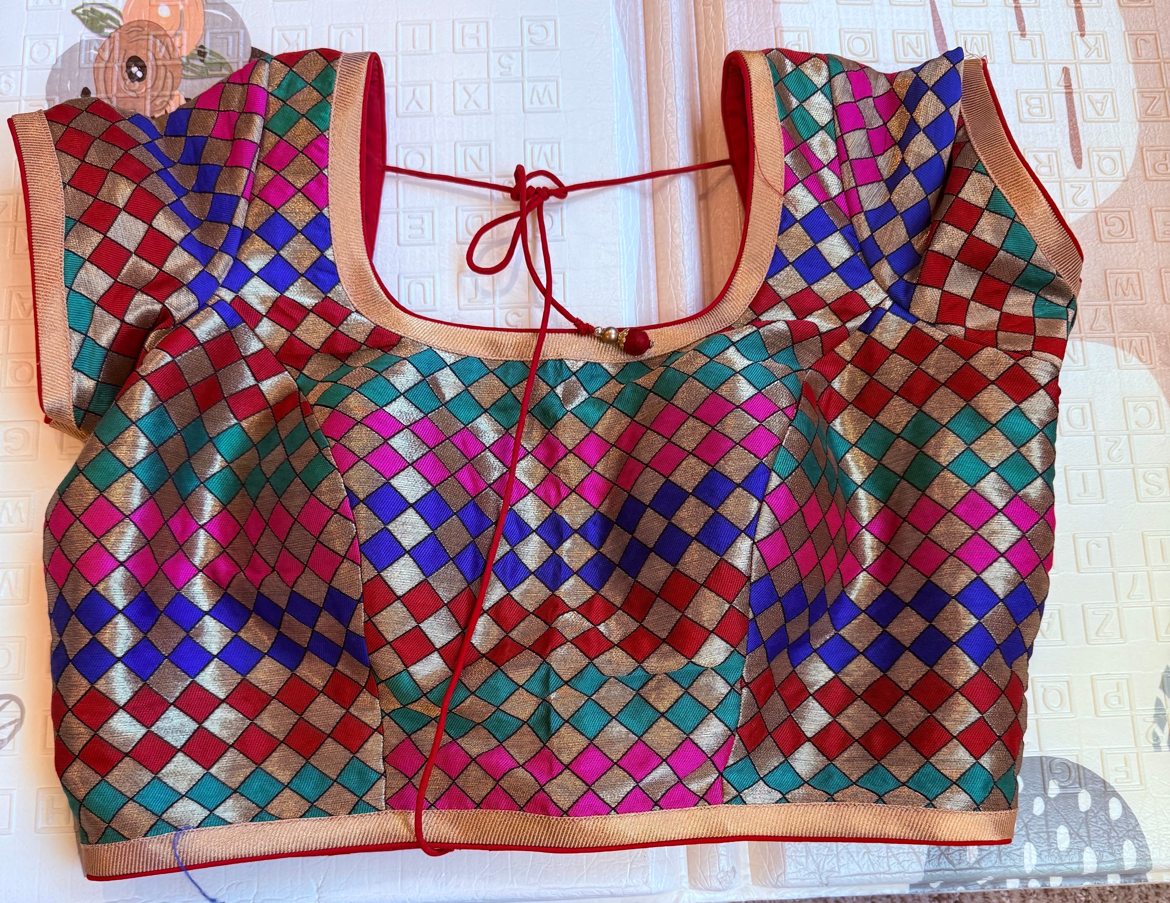 Blouse size 38