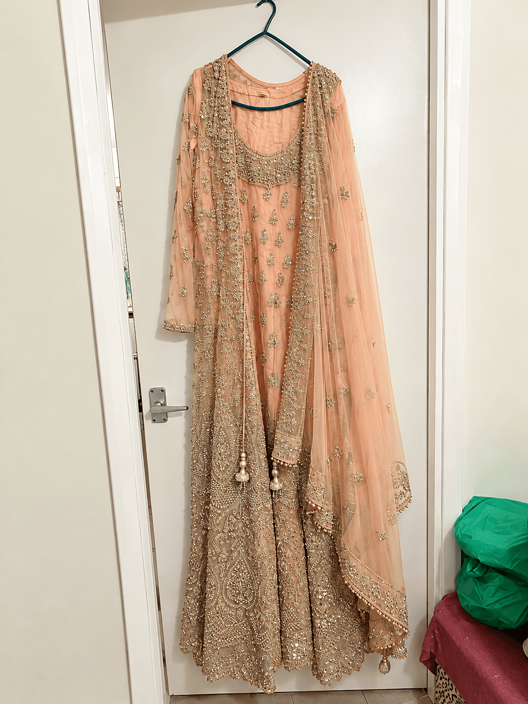 X-Large dress for wedding and party’s