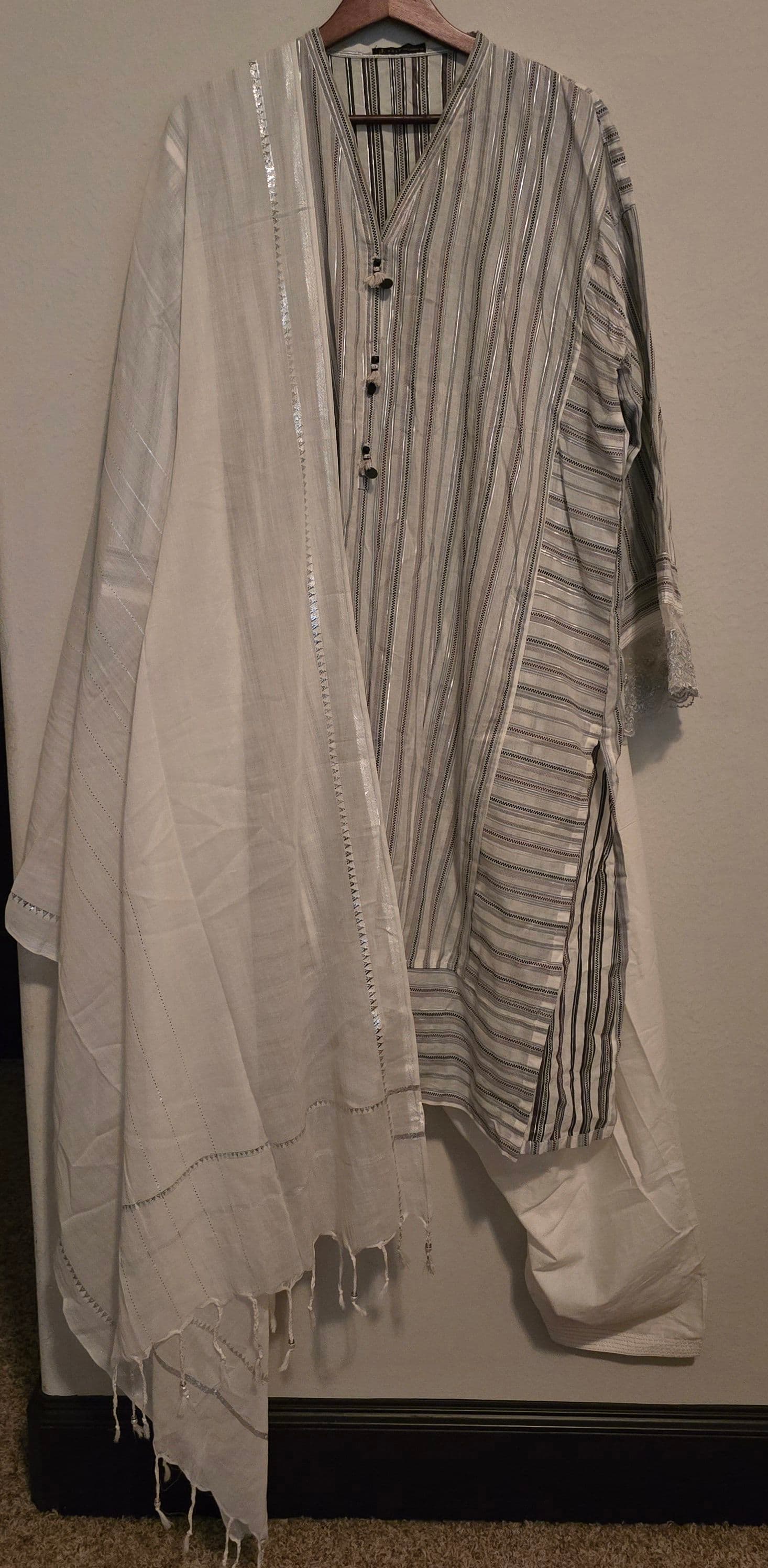 J. Junaid Jamshed Striped Kurta with Dupatta and Trousers - XXL