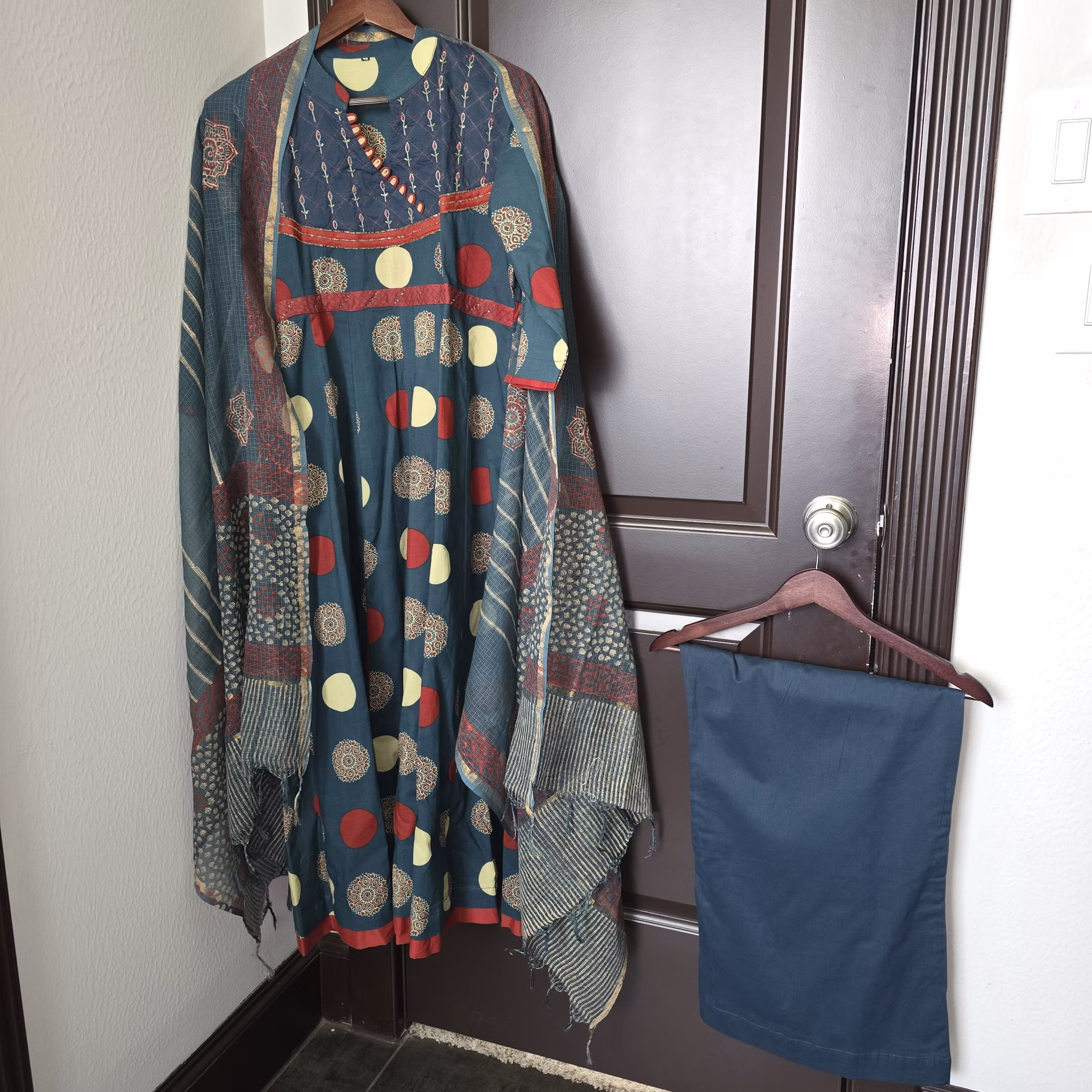 Indian 3 pc salwar kameez size 46