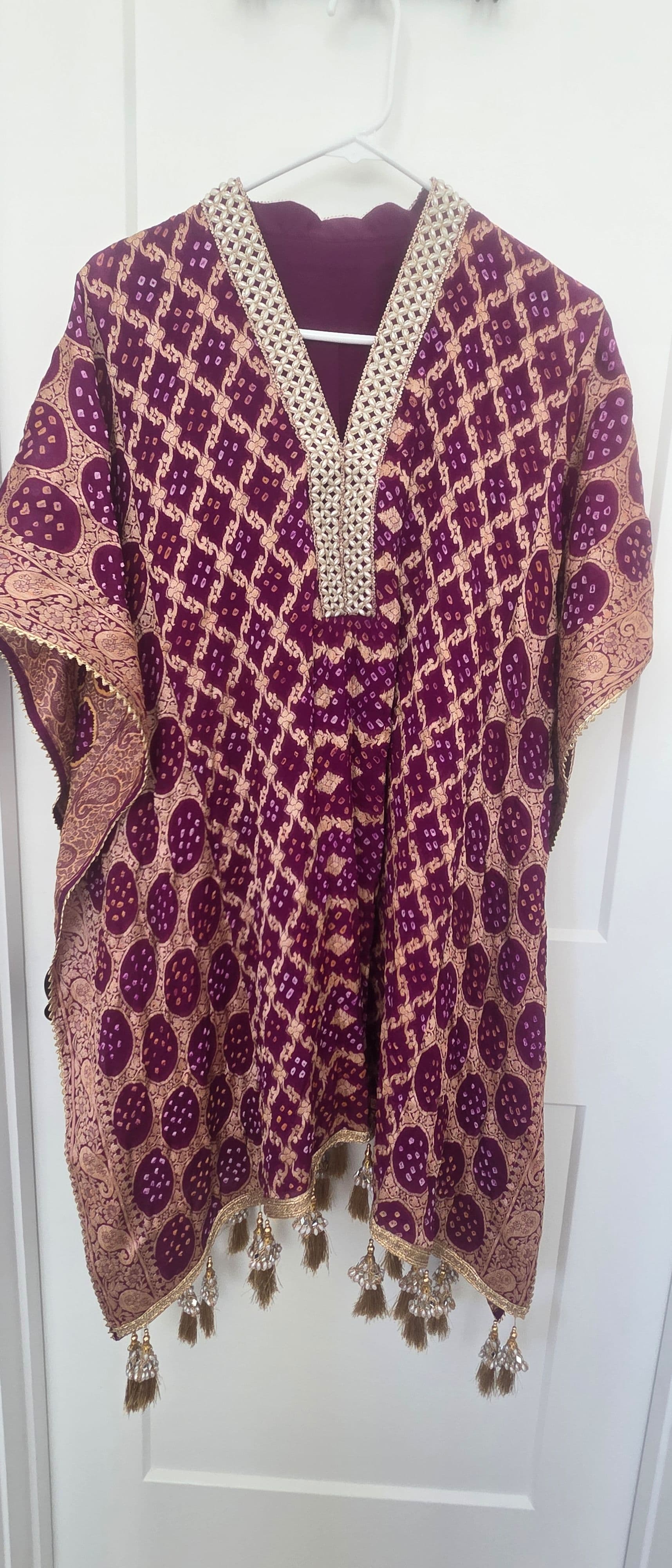 Elegant Purple & Gold Bandhani Kaftan with Tassels