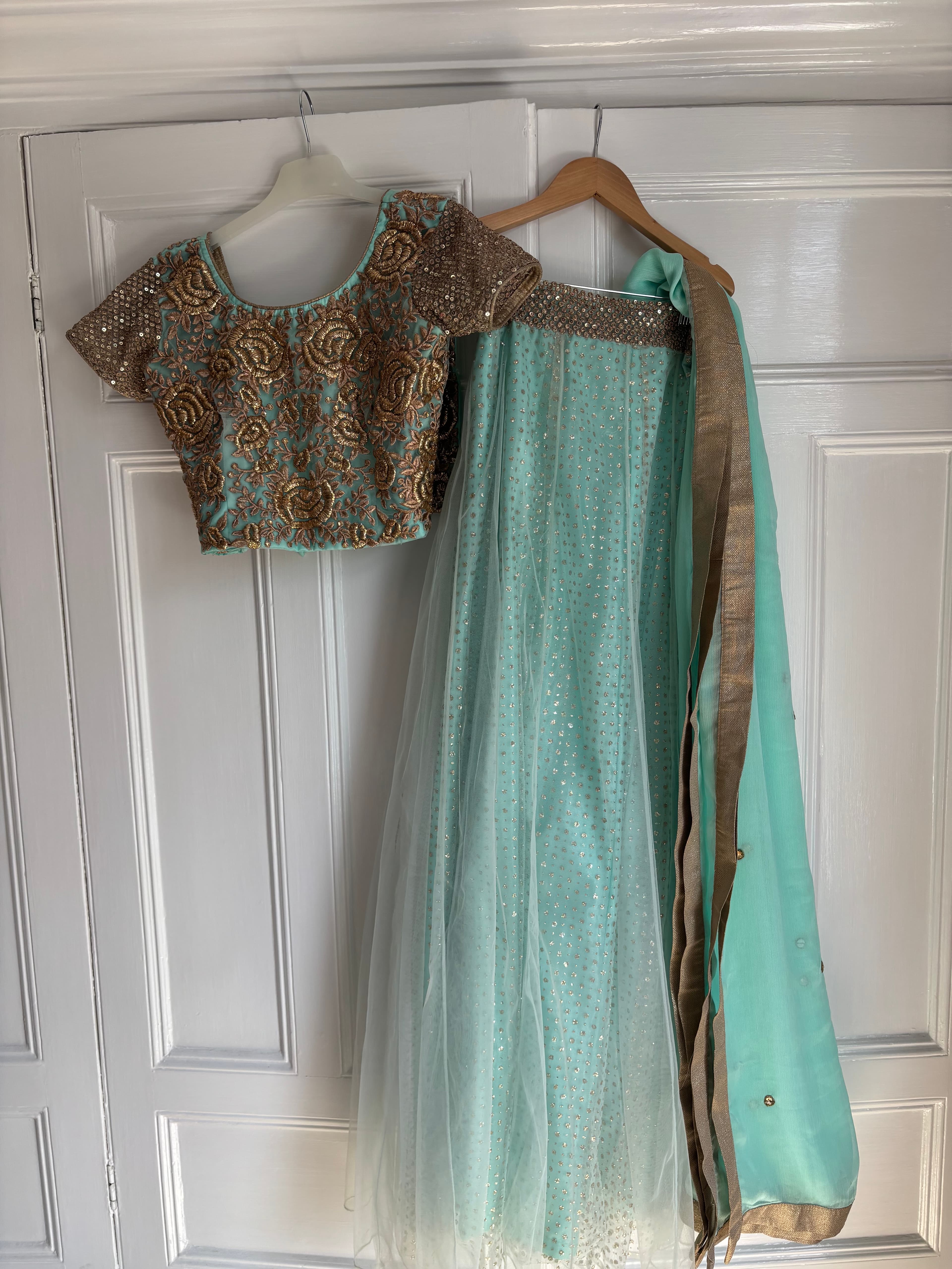 Blue and gold lengha
