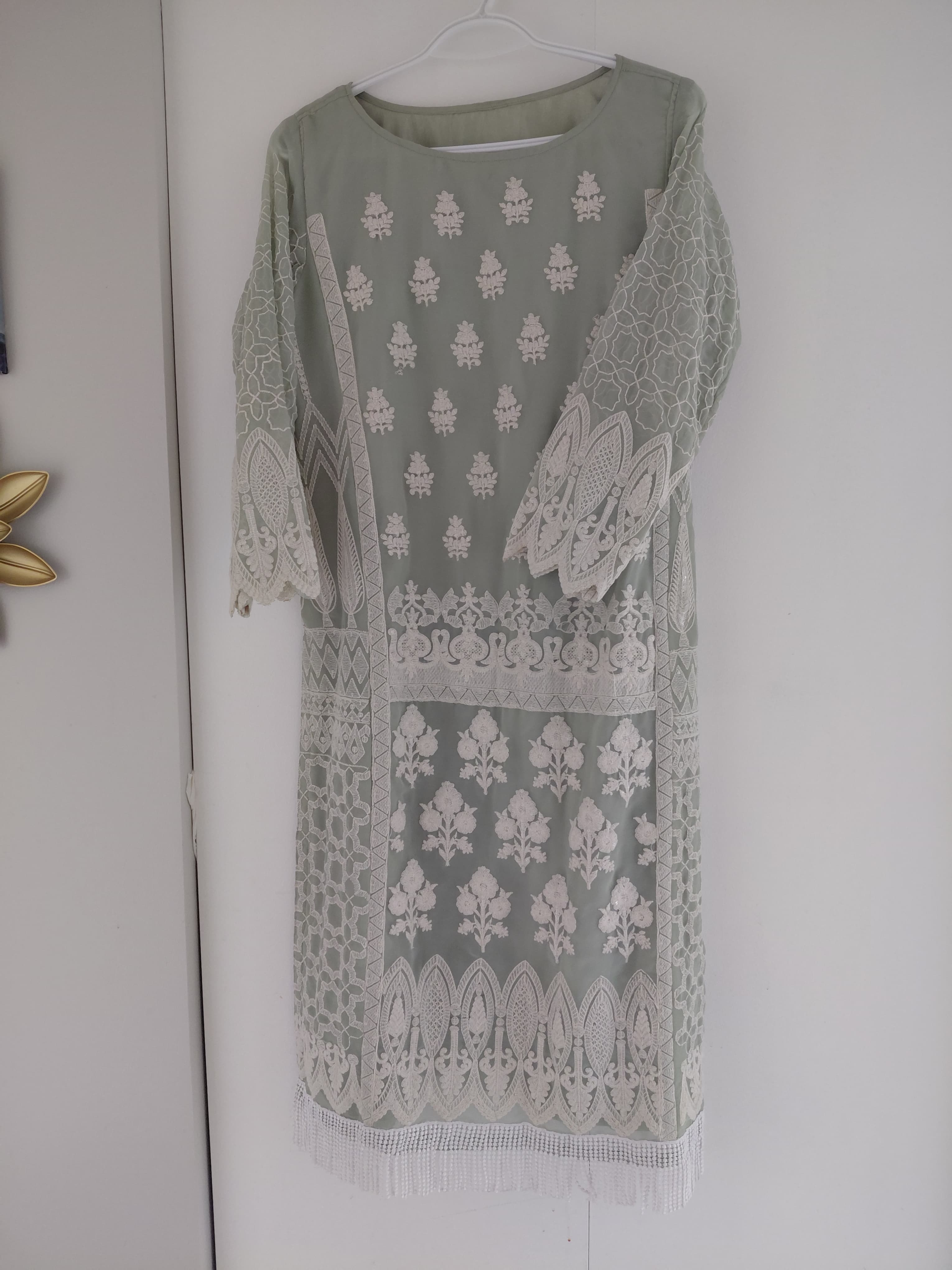 Light Green Thread-Work Salwar Suit